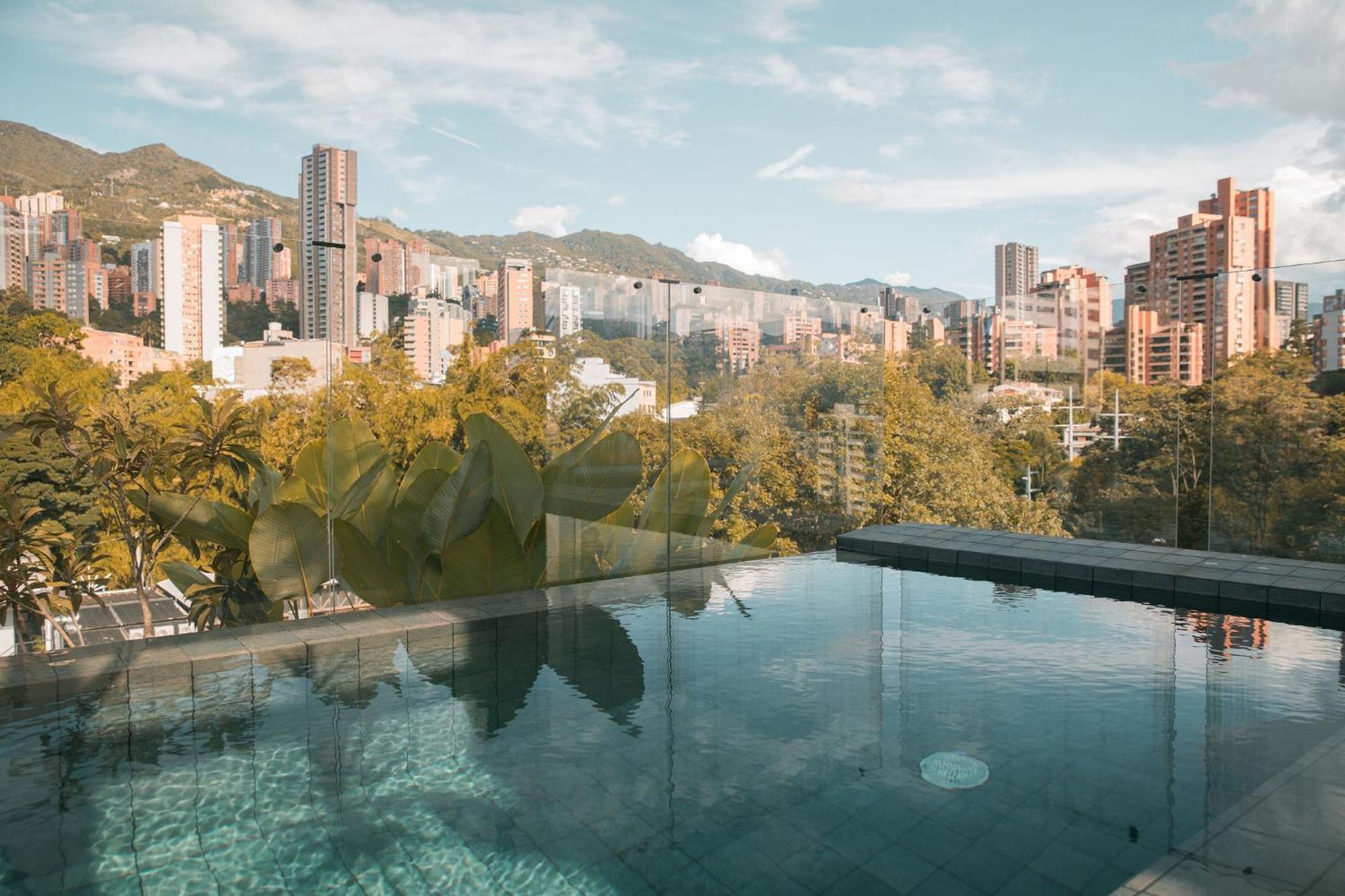 Selvario 36 Hotel Medellin Bagian luar foto