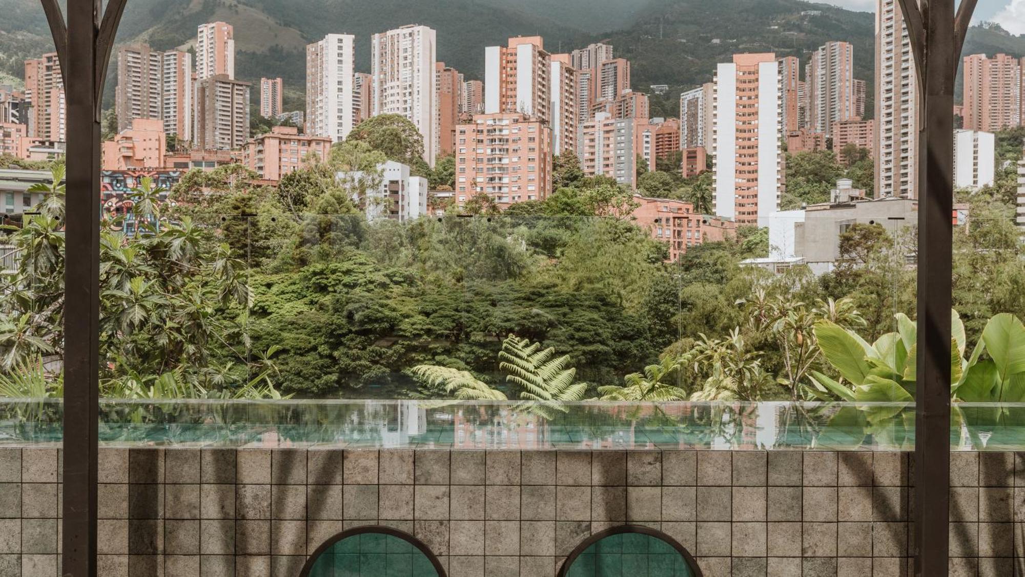 Selvario 36 Hotel Medellin Bagian luar foto